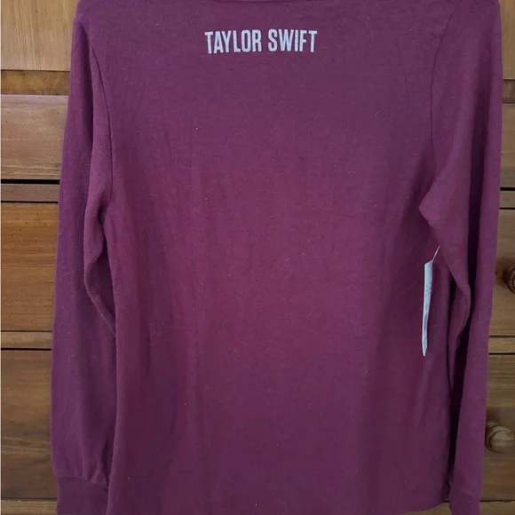 NWT Taylor Swift Burgundy Long Sleeve Crew Long Sleeve Shirt - Picture 3 of 7